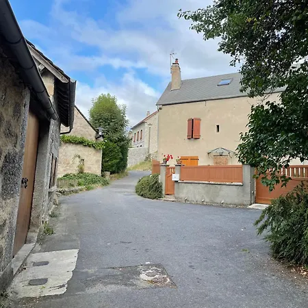 Lou Aubrac Aux Portes De L'aubrac * Saint-Laurent-de-Muret